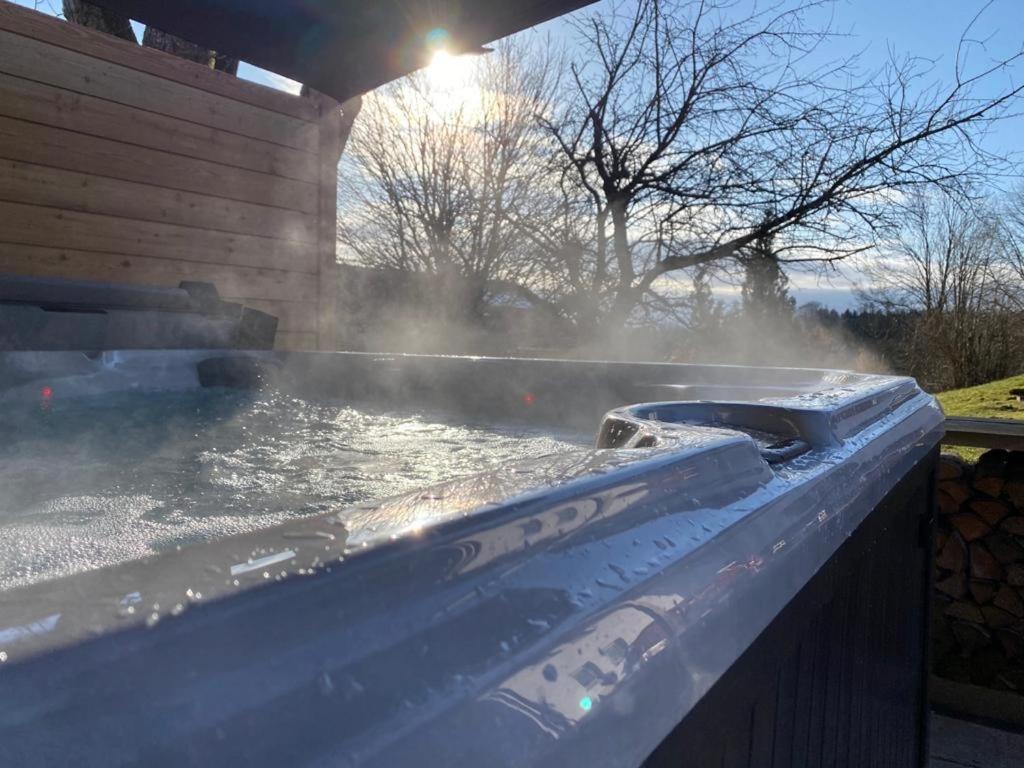Alpenblick Nahe Muenchen Mit Outdoor Whirlpool - 21 Min Von Muenchen Mit Zug Assling ภายนอก รูปภาพ